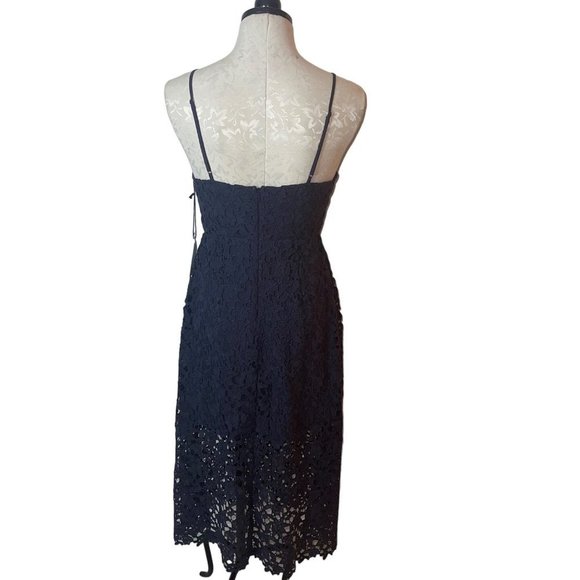 ASTR The Label Midi A-Line Dress Size Medium Navy Blue Lace Sleeveless New - Picture 3 of 10